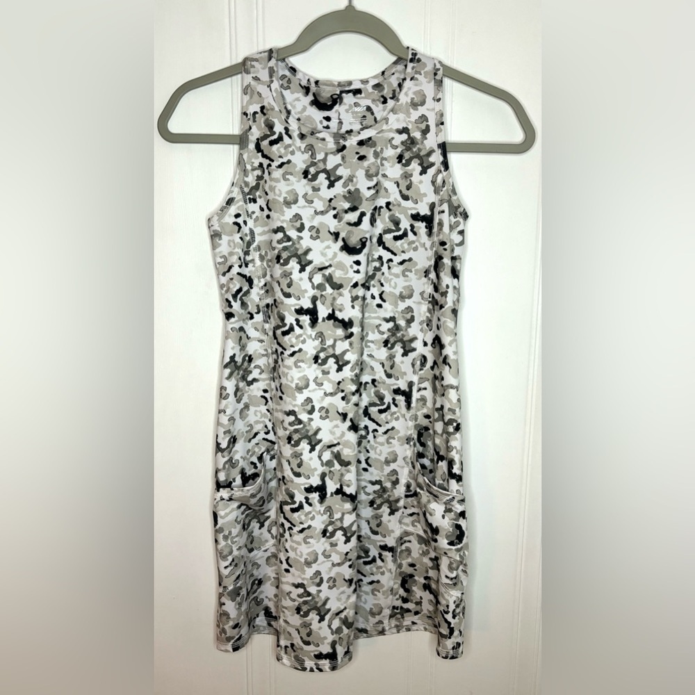 Avia girls gray camo dress size L 10/12 D120